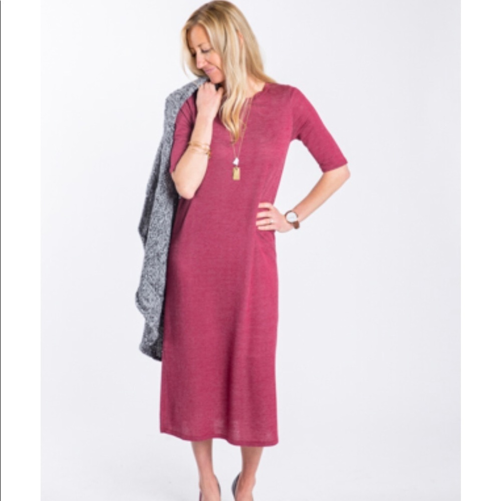 NEW • Agnes & Dora • Lee Midi Dress Red Medium